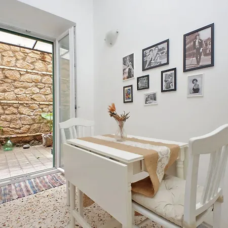 Apartment Charming Nest Steps From The Vatican *