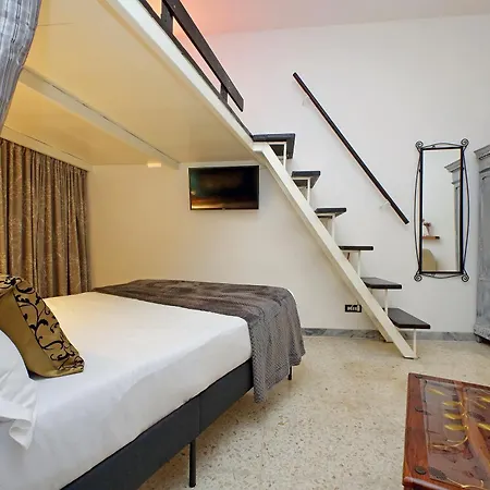 Charming Nest Steps From The Vatican Apartment