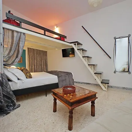 Charming Nest Steps From The Vatican Apartment